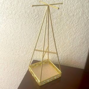 Gold Pyramid jewelry holder